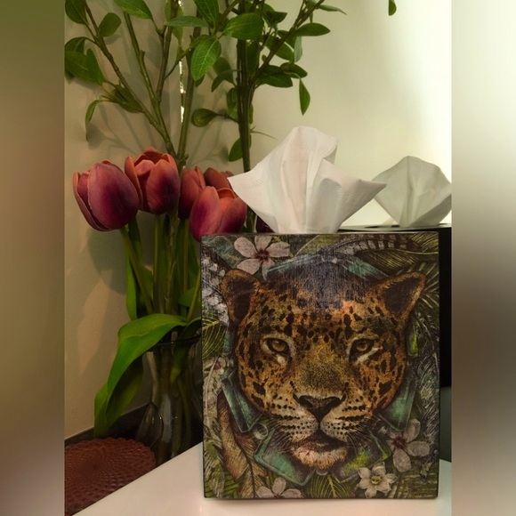 HANDMADE JAGUAR JUNGLE THEMED TISSUE BOX - Picture 12 of 15